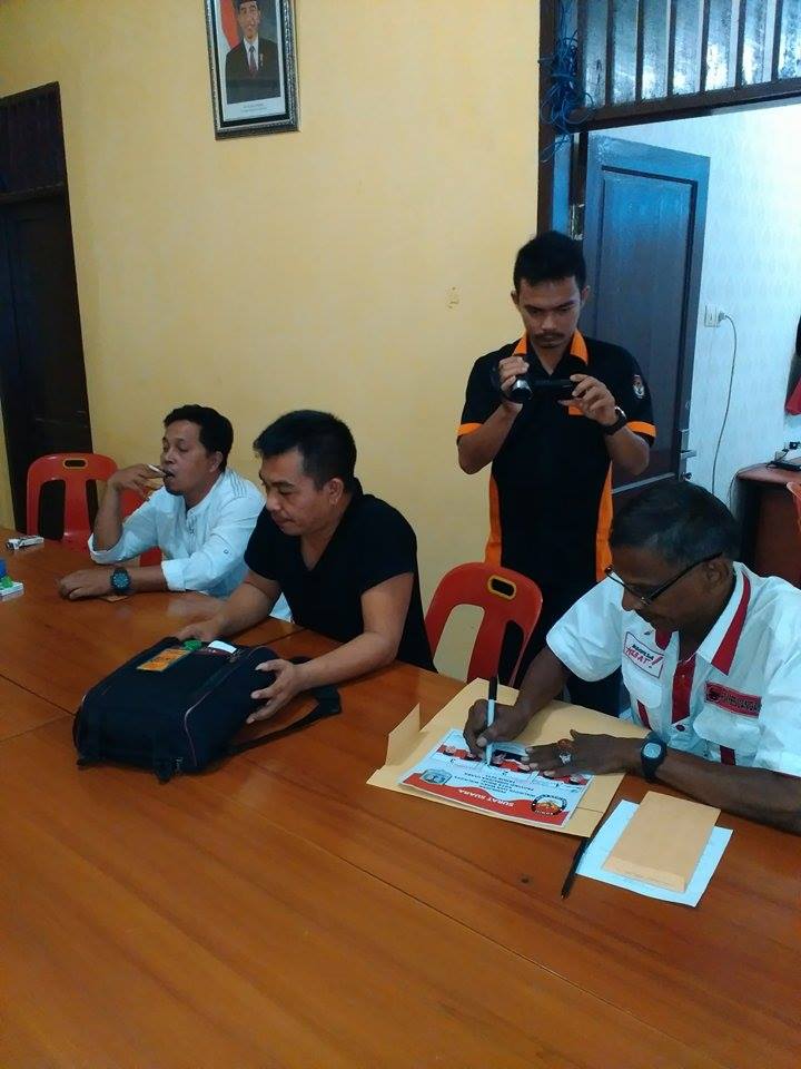 <b>Rapat Koordinasi KPU dengan Tim Kampanye, Panwas dalam hal Surat Suara</b>